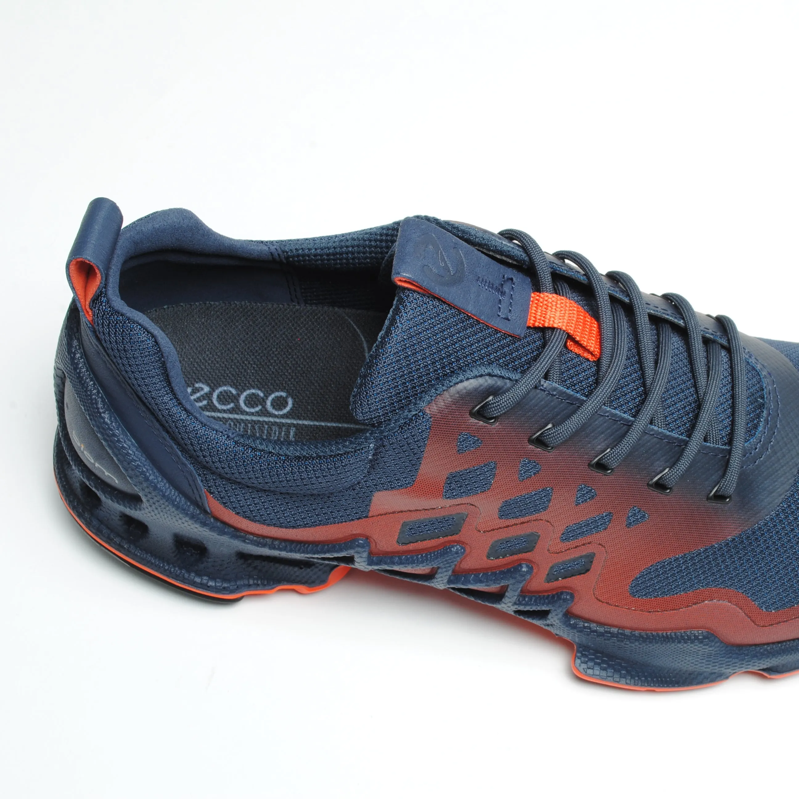 BIOM AEX LOW Two-Tone Shoes