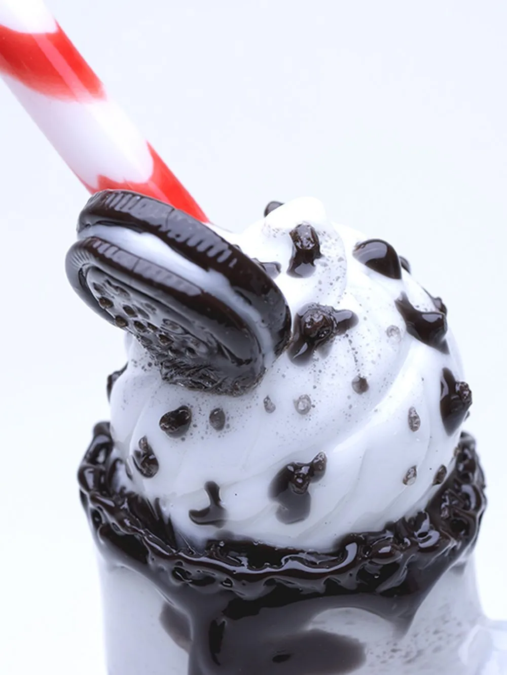 Chocolate Cookie Sundae Float