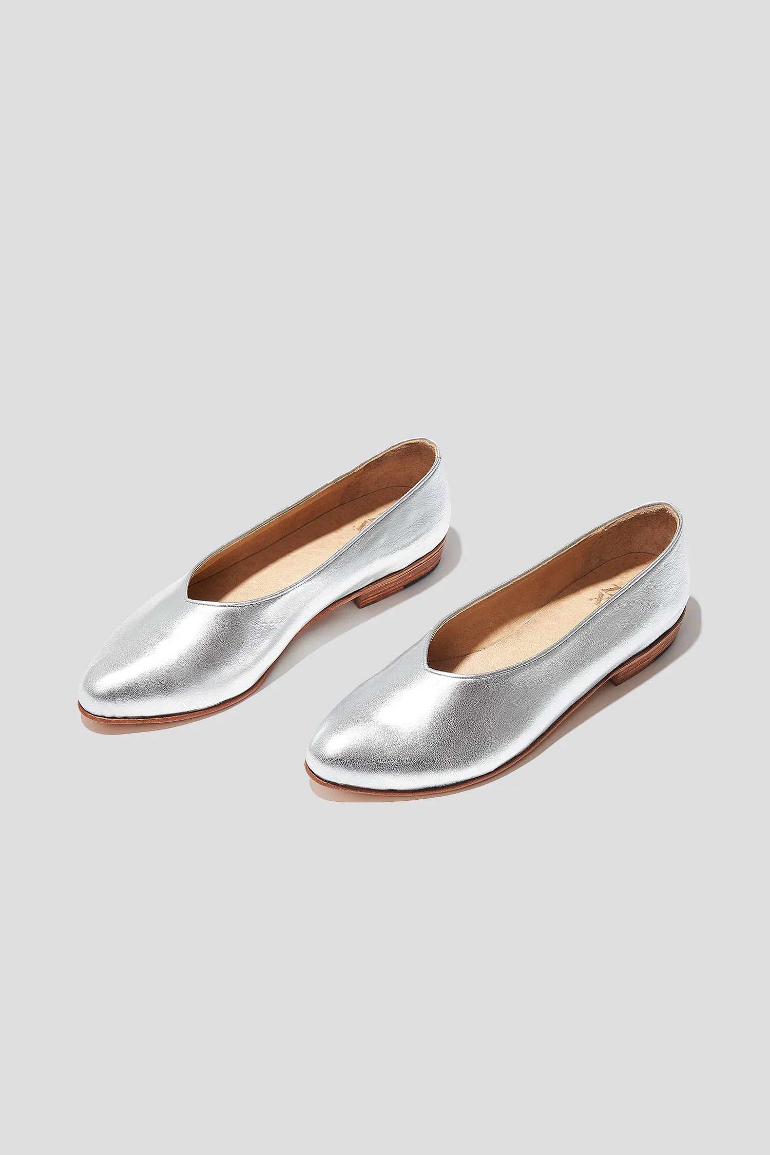 Glove Flat in Silver