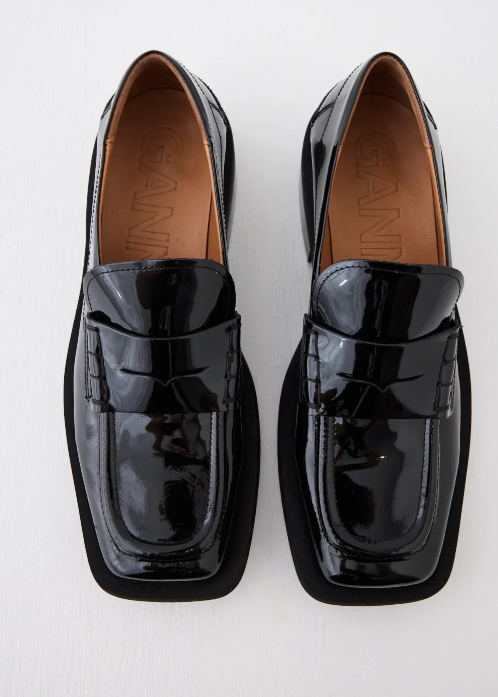 Naplack Loafers