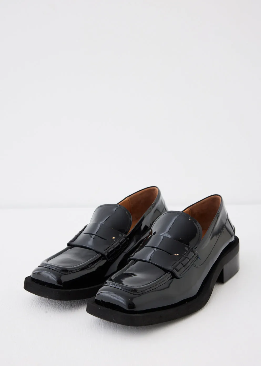 Naplack Loafers