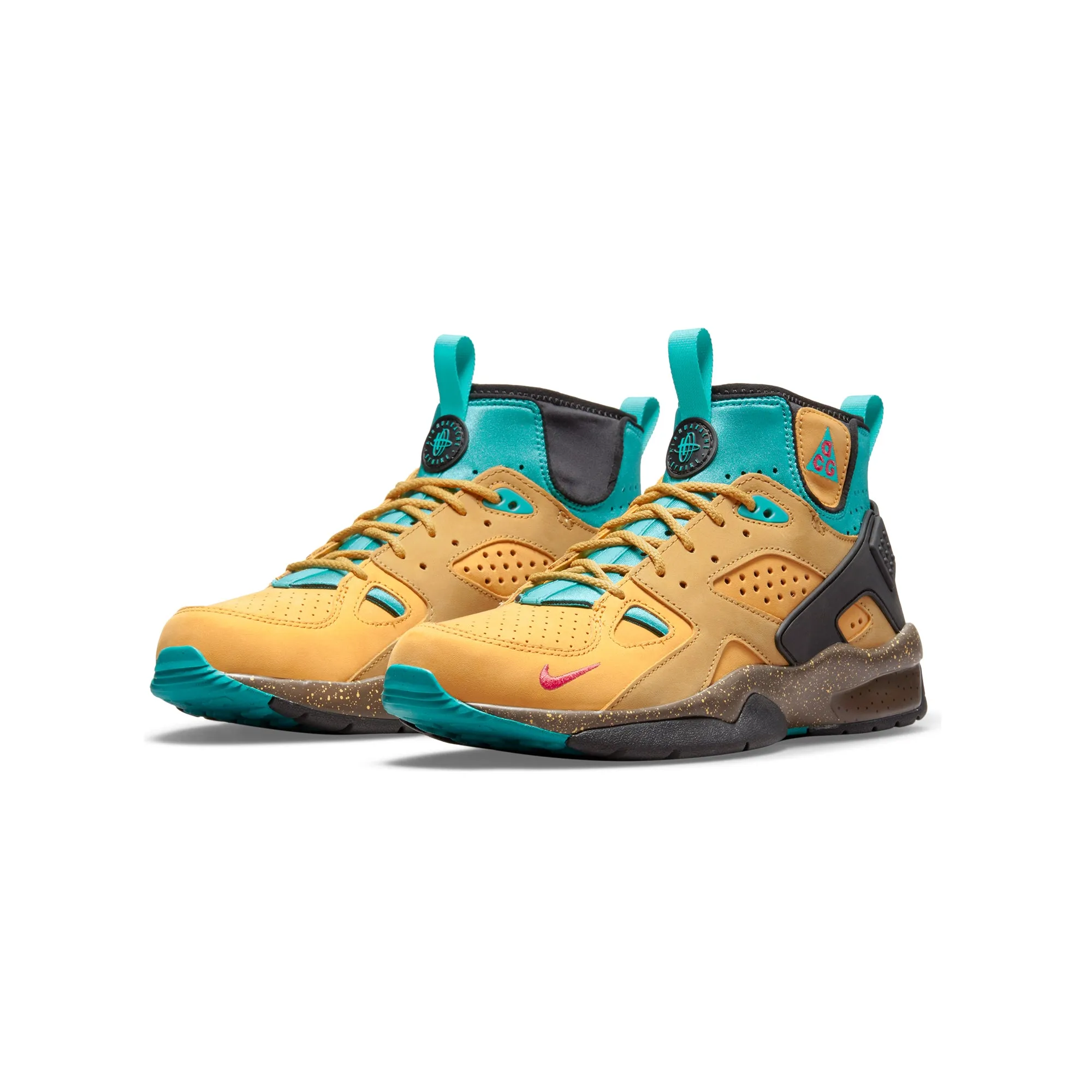 Nike ACG Mens Air Mowabb Shoes Twine/Fusion Red/Club Gold