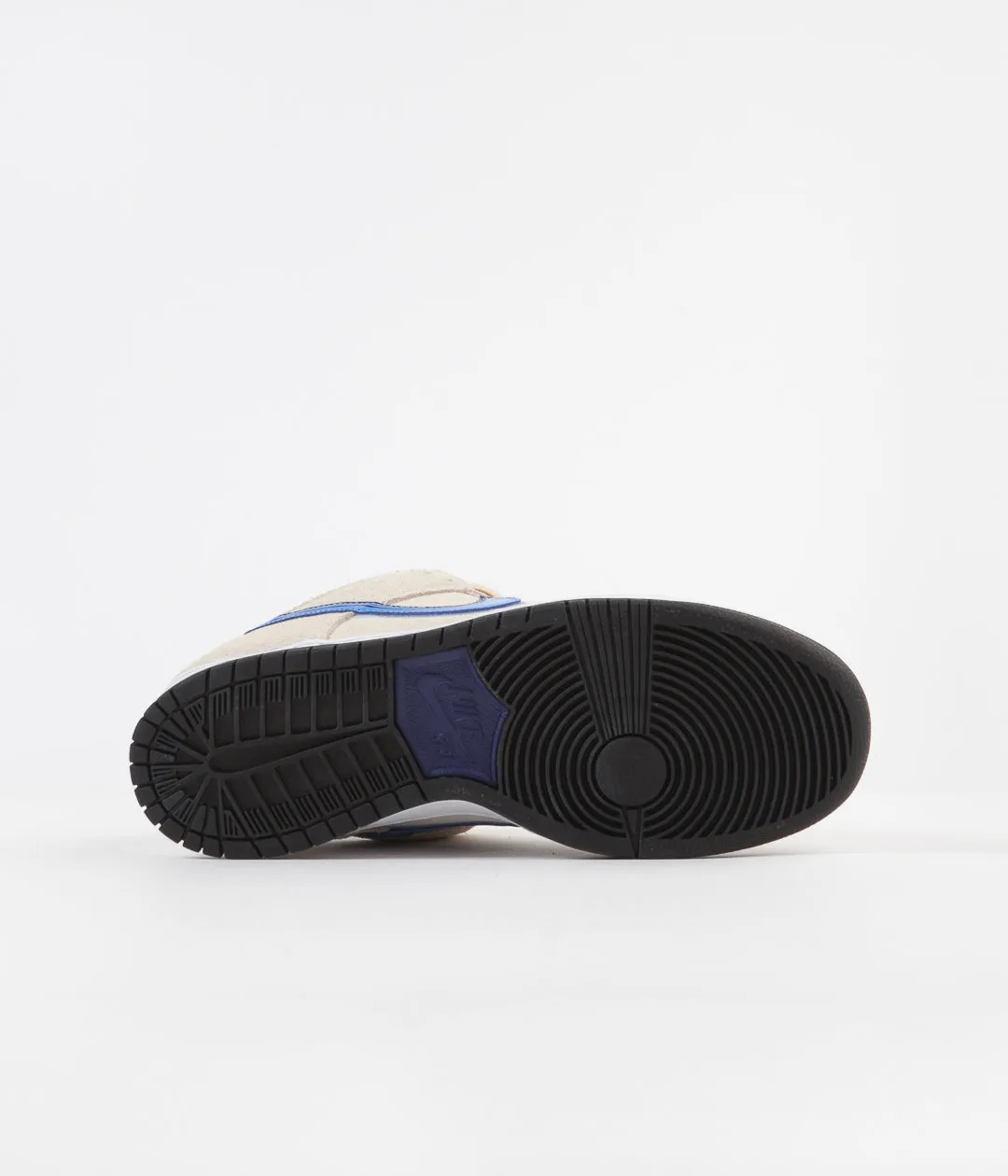 Nike SB Dunk Low Pro Shoes - Light Cream / Deep Royal Blue