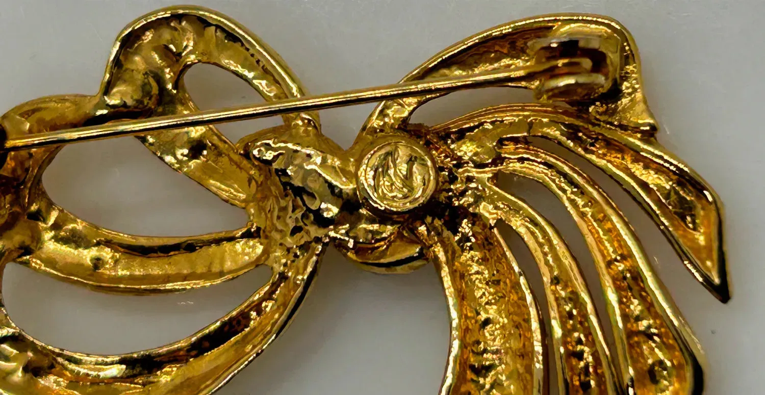 Swarovski Bow Brooch with Glittering Center